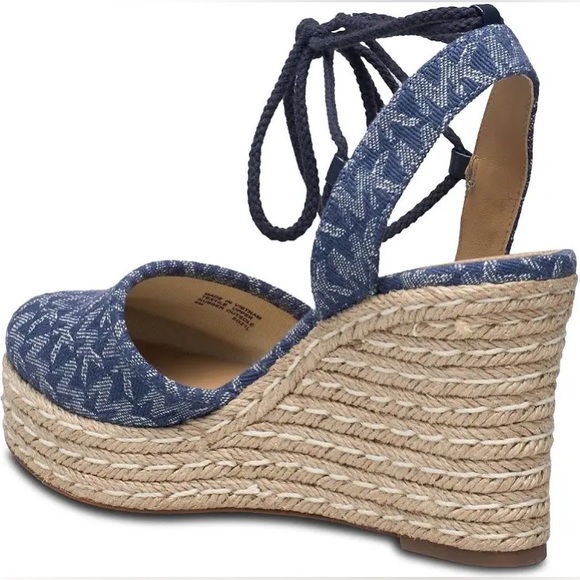 MICHAEL Michael Kors Women's Margie Lace-Up Espadrille Wedge Sandals - Picture 4 of 9